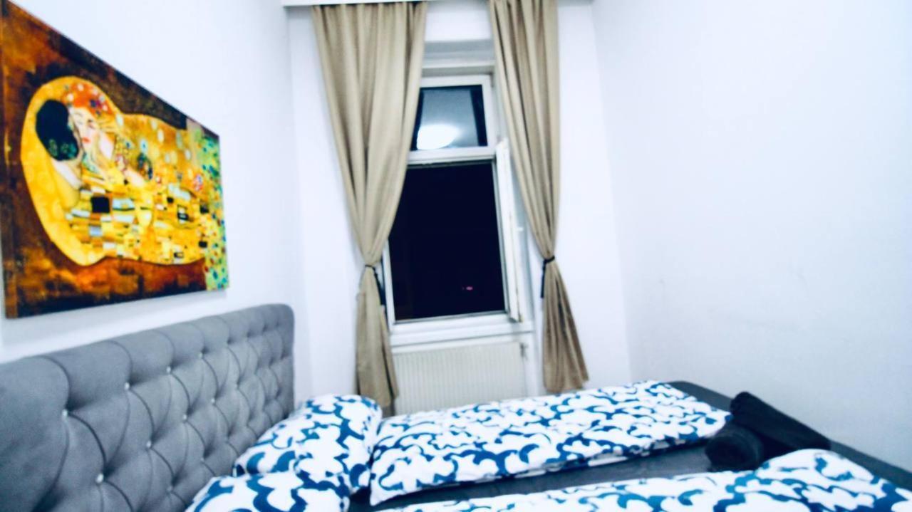 Modern Double Js A Apartment Wien